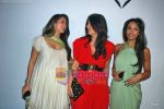 Amrita Arora, Twinkle Khanna, Malaika Arora Khan at Being Human Show in HDIL Day 2 on 13th Oct 2009 (2).JPG